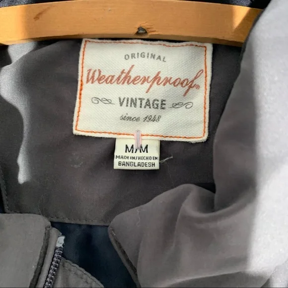 WeatherProof Medium Gray Puffer Vest (broken zipper) - Picture 5 of 8